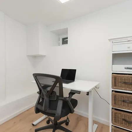 Bodensee-suite I Seenaehe - Heimkino - Wintergarten Ohningen