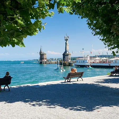 Bodensee-suite I Seenaehe - Heimkino - Wintergarten Ohningen